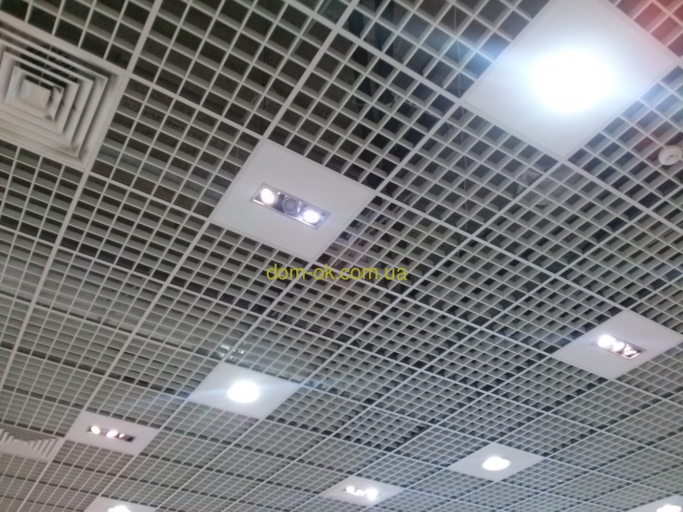 Грильято GLK (модульный подвесной потолок) / Suspended ceiling grid / Open cell ceiling